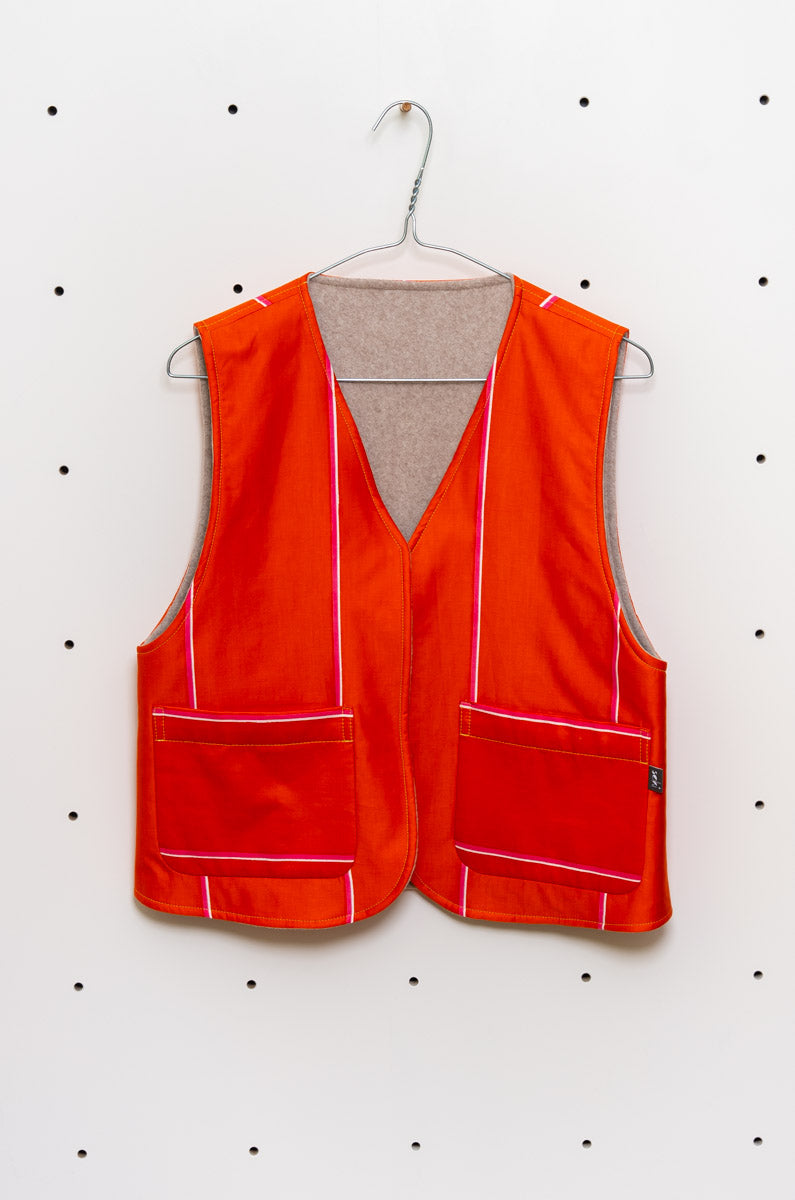 Upcycling Wendeweste – Baumwoll-Bettwäsche & Bio-Fleece Gr. S - Made in Germany