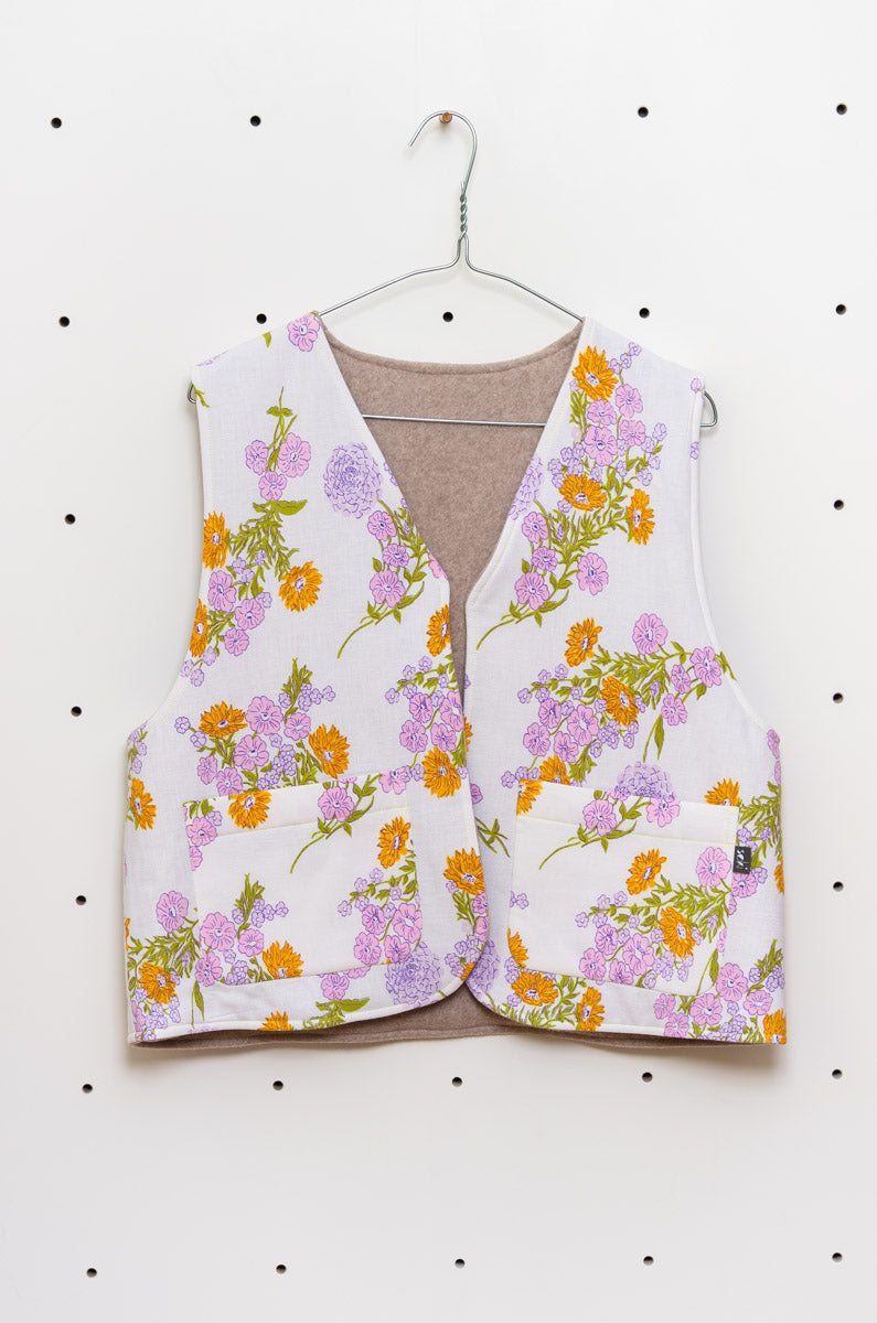 Upcycling Wendeweste – Baumwoll-Bettwäsche & Bio-Fleece Gr. M - Made in Germany