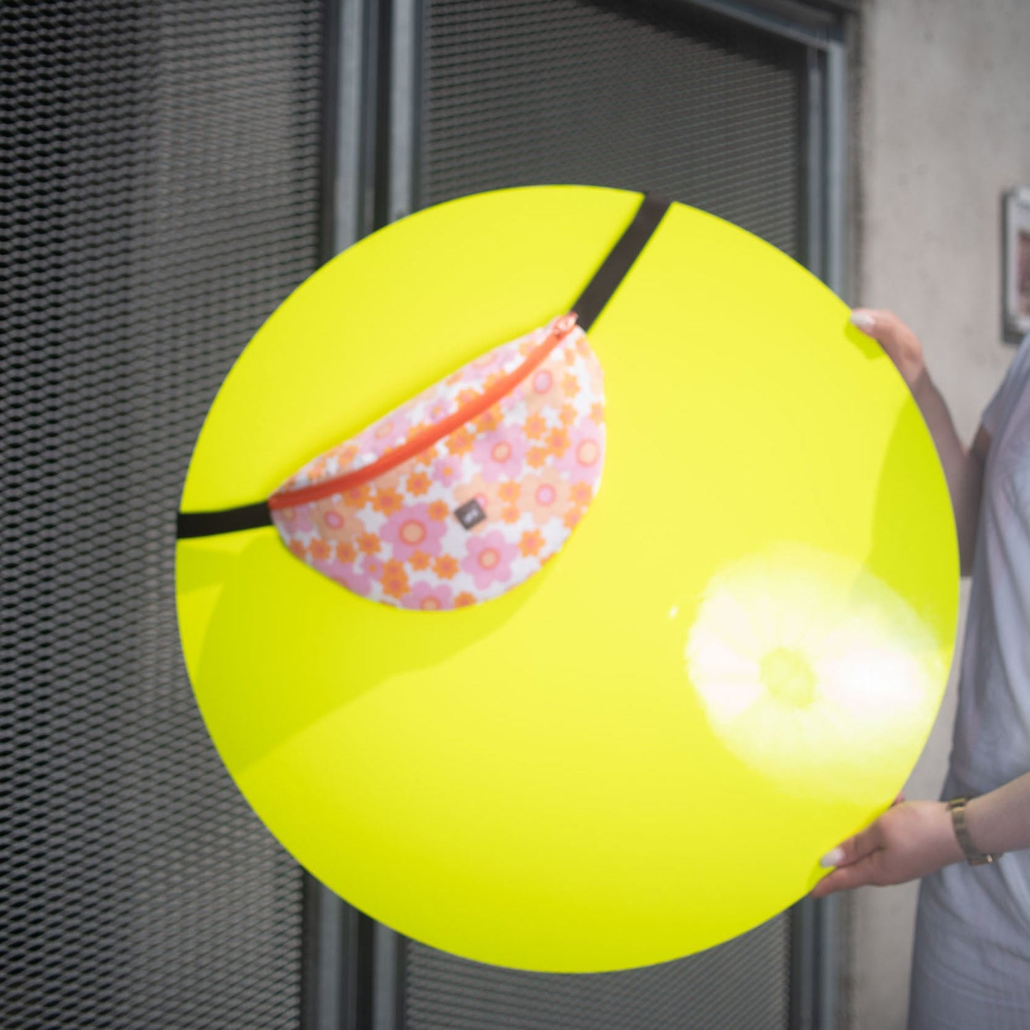 Hip Bags mit Haltung