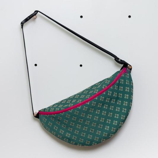 Nachhaltige Upcycling Hip Bag - Made in Germany