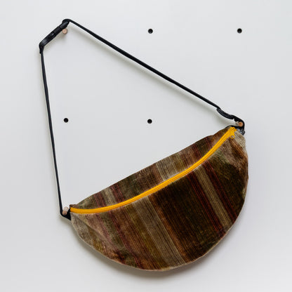 Nachhaltige Upcycling Hip Bag - Made in Germany