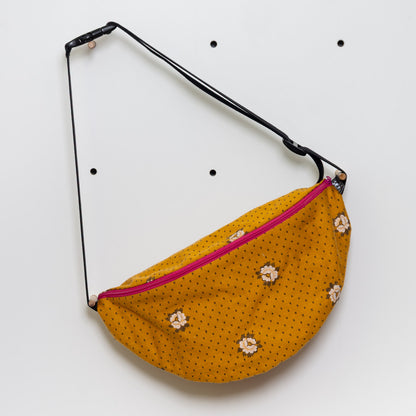 Nachhaltige Upcycling Hip Bag - Made in Germany