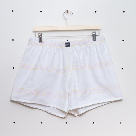 ein Unikat aus Omis alter Bettwäsche