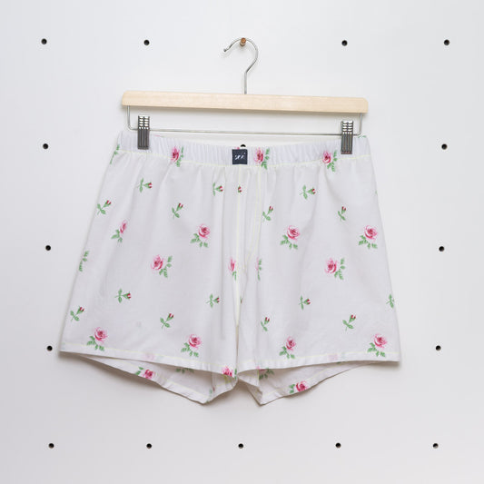 ein Unikat aus Omis alter Bettwäsche