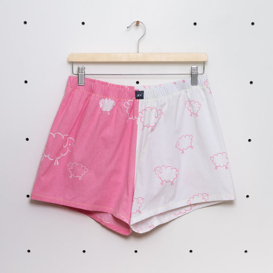 ein Unikat aus Omis alter Bettwäsche