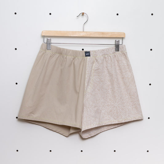 ein Unikat aus Omis alter Bettwäsche