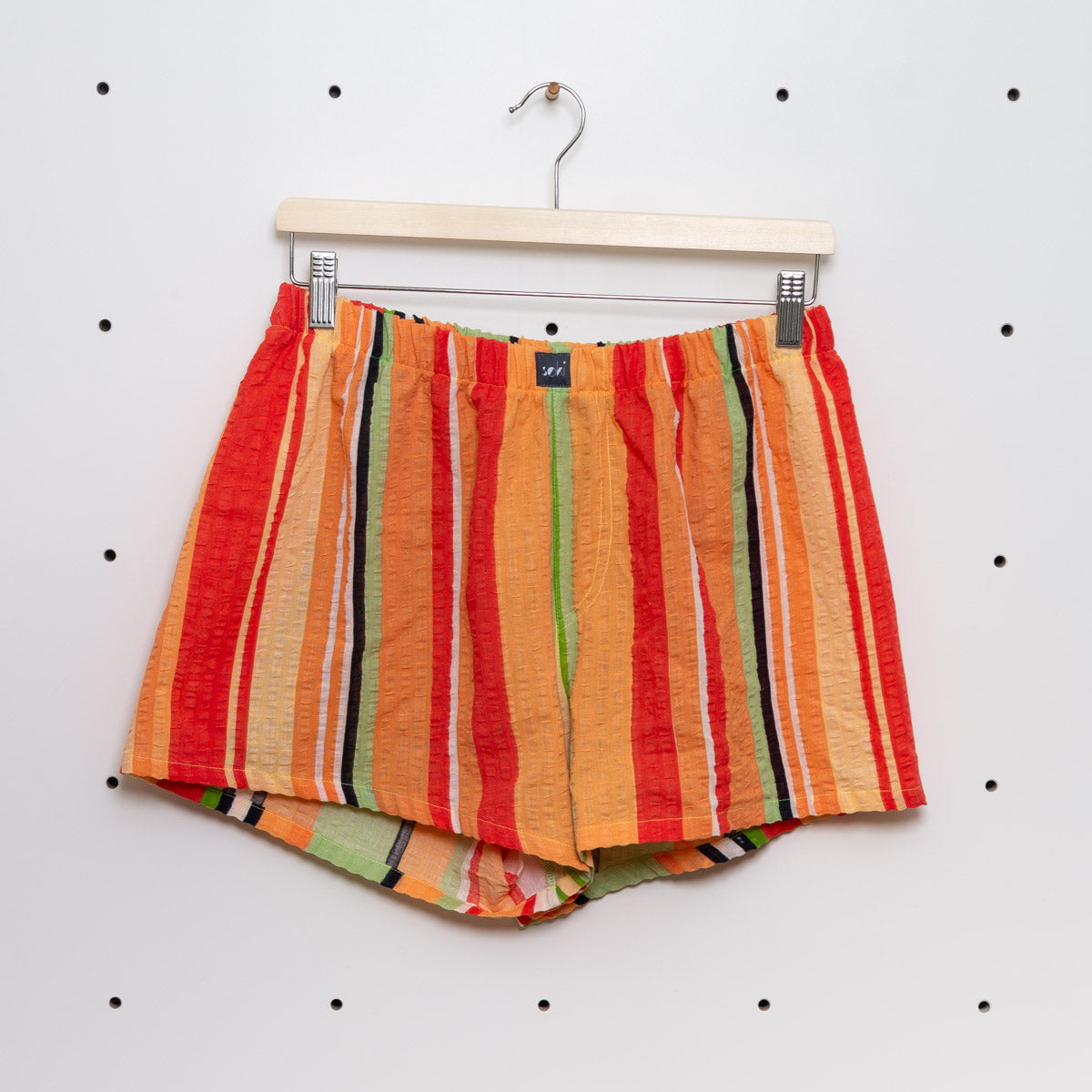 ein Unikat aus Omis alter Bettwäsche