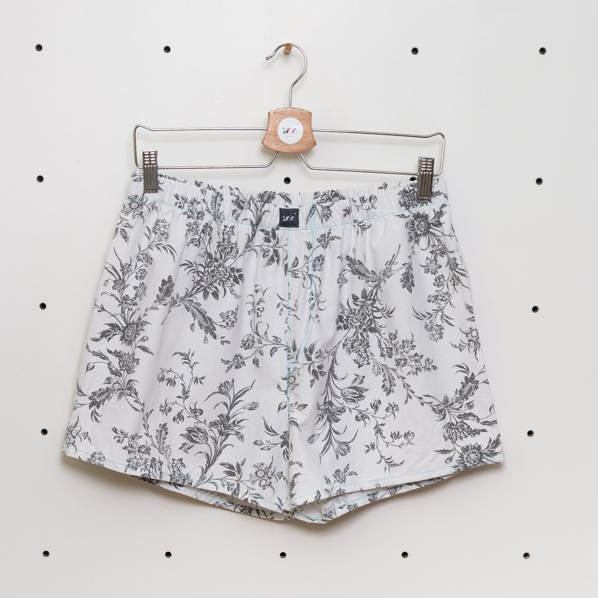 ein Unikat aus Omis alter Bettwäsche
