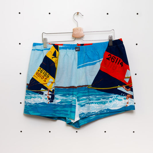 ein Unikat aus Omis alter Bettwäsche
