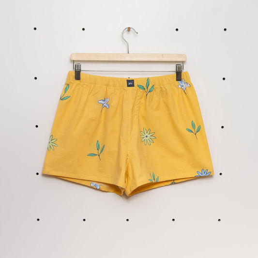 ein Unikat aus Omis alter Bettwäsche