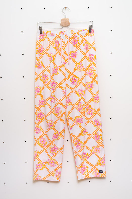ein Unikat aus Omis alter Bettwäsche