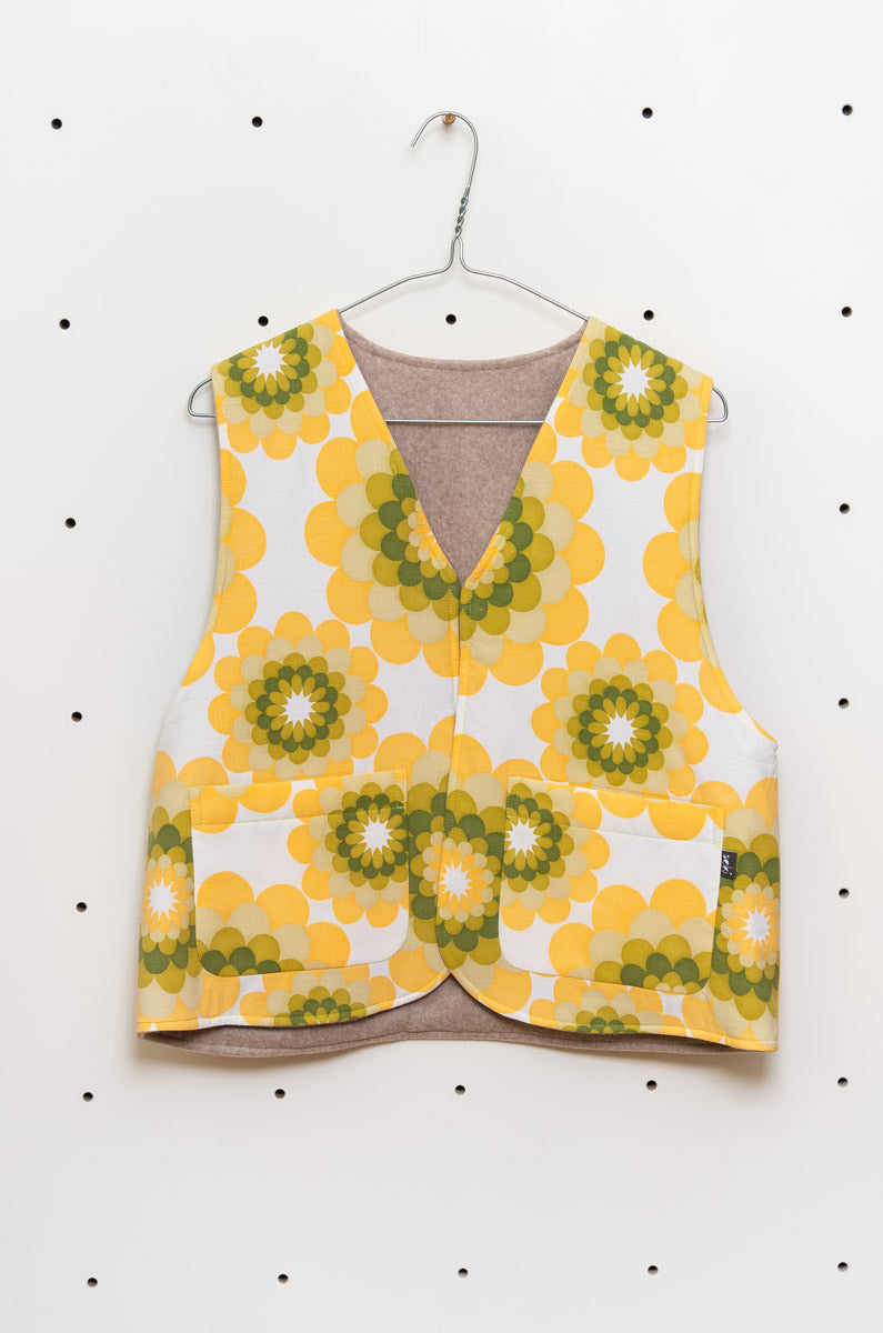 Upcycling Wendeweste – Baumwoll-Bettwäsche & Bio-Fleece Gr. M - Made in Germany