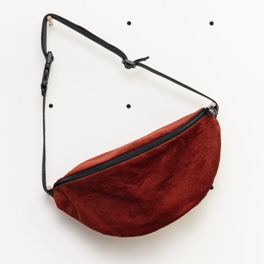 Nachhaltige Hip Bag Cord 2.0 - rot - Made in Germany