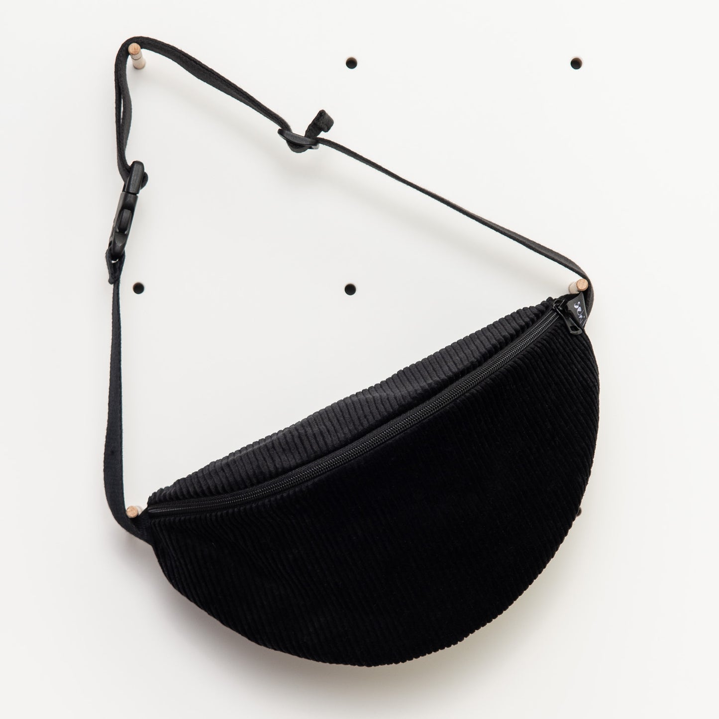 Nachhaltige Hip Bag Cord Big 2.0 - schwarz - Made in Germany