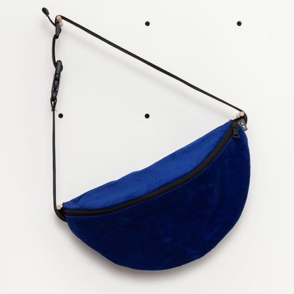 Nachhaltige Hip Bag Cord 2.0 - Blau - Made in Germany