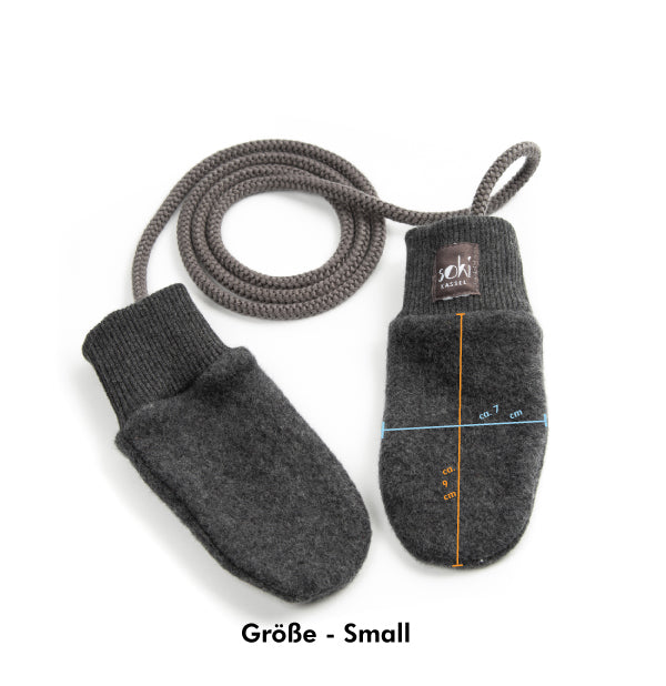 Nachhaltige Baby Fleece Fäustlinge in charcoal - Made in Germany