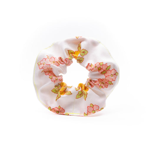 Nachhaltiges Scrunchie aus Omi's alter Bettwäsche - Made in Germany